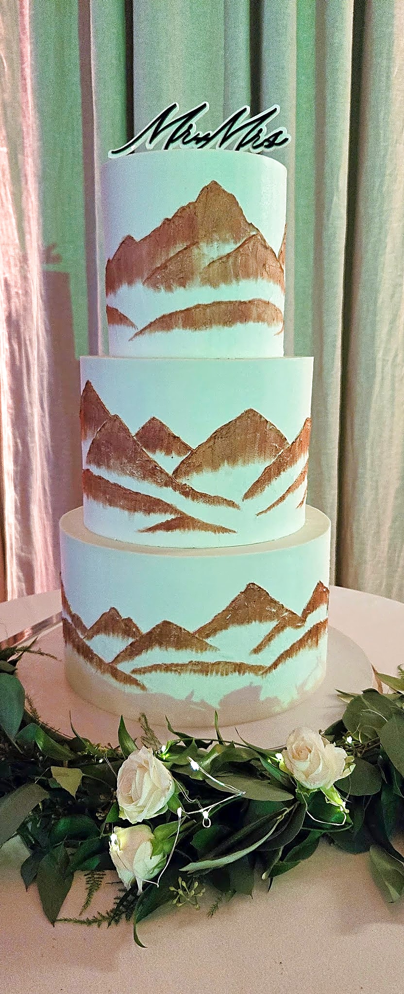 Utah wedding cake with copper mountain design | Sweet E's