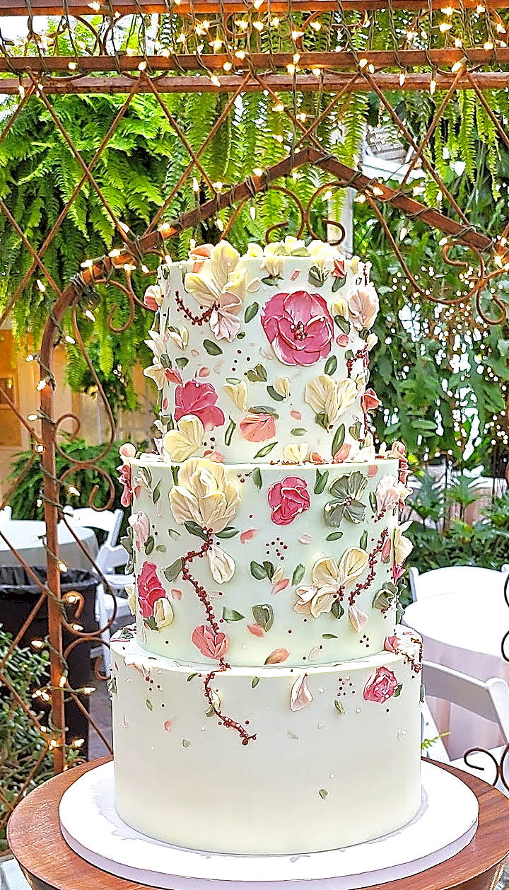 Utah Wedding Cake with Delicate Buttercream Florals | Sweet E's