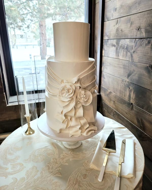 Highland wedding cakes by Sweet E's Bakery — custom design