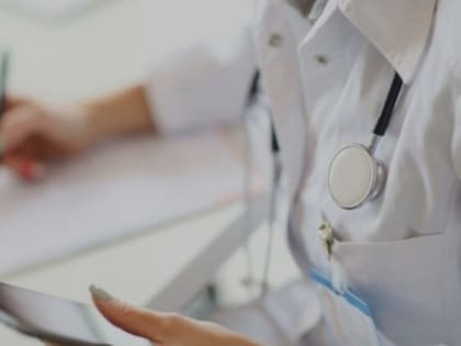 Лаборатория забора анализов Дубовской поликлиники примет юных пациентов в мае по вторникам