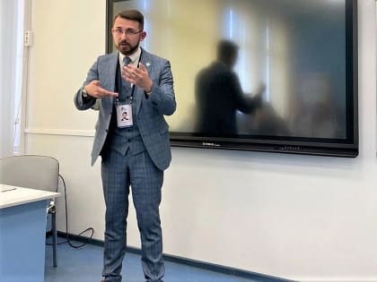 Житель Старого Оскола признан лучшим среди молодых учителей России