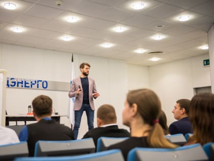 «Белгородэнерго» запустил проект по наставничеству «Школа молодого руководителя»
