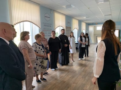 Настоятель Свято-Троицкого кафедрального собора города Алексеевка принял участие в открытии мемориальной доски