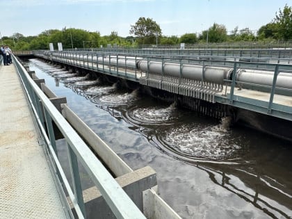 Власти показали жителям Никольского и Новой Нелидовки современные очистные сооружения