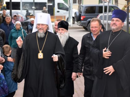 В храме святителя Николая Чудотворца города Валуйки состоялось соборное молебное пение перед иконой Божией Матери «Умягчение злых сердец»