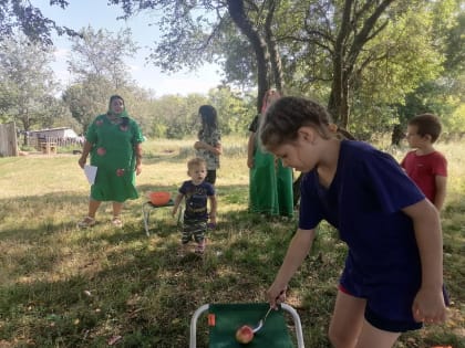 Игровая программа «Яблочко наливное»