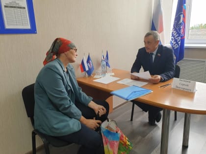 Депутаты Белгородской областной Думы провели приёмы граждан