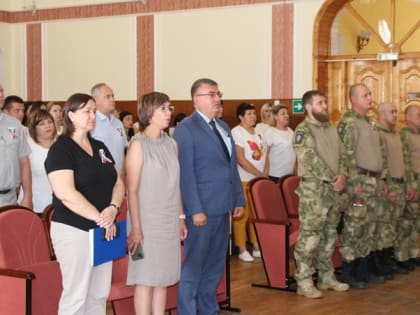 Череда тематических событий к Дню флага РФ стартовала в Новооскольском городском округе