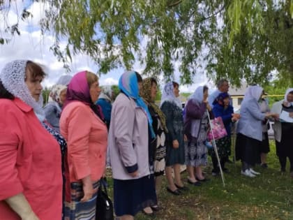 Священник посетил праздничное мероприятие по случаю 334-й годовщины со дня образования села Хмелевое