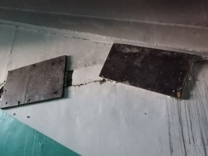 Монтажная пена и доски: жительница Шебекина показала, как восстанавливают обстрелянные дома