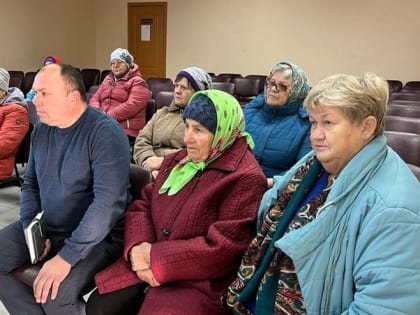 Алексей Дыбов встретился с жителями Валуйского городского округа в рамках выездного приёма