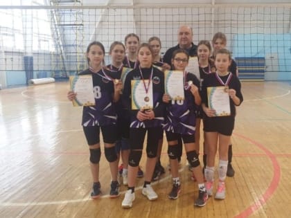 Спортсменки Белгородского района заняли третье место в первенстве по волейболу