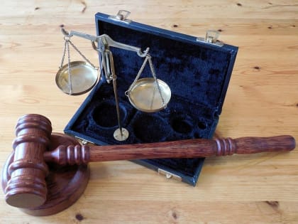 Обокравшего губкинских пенсионеров курьера-мошенника отправили под суд