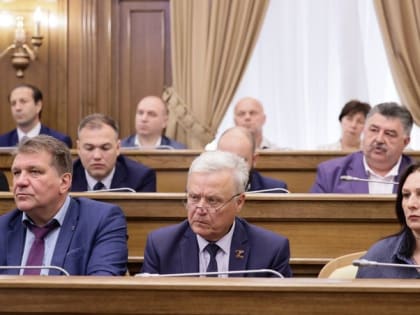 Вячеслав Гладков поставил задачу всему региону заниматься восстановлением Шебекинского округа