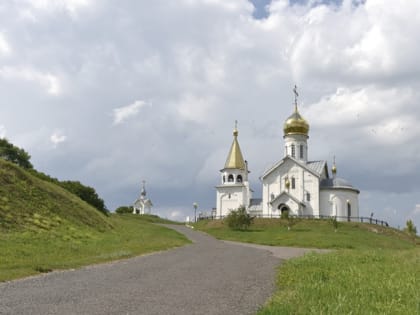 16 июня в Свято-Троицком Холковском мужском монастыре пройдут традиционные торжества в честь праздника Святой Троицы
