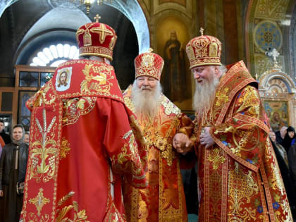 Преосвященнейший епископ Савва принял участие в соборном богослужении в Задонском Рождество-Богородицком мужском монастыре