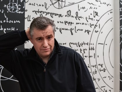 Леонид Эдуардович Слуцкий сегодня празднует свой День рождения!