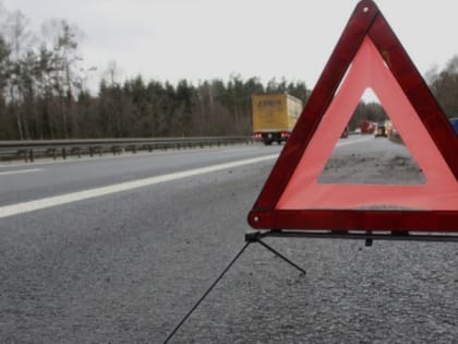 Две иномарки столкнулись на федеральной трассе М-2 «Крым» в Яковлевском городском округе