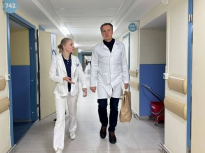 Вячеслав Гладков навестил в&nbsp;Москве белгородцев, пострадавших при обстреле