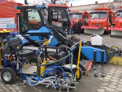 Белгорблагоустройство пополнило свой автопарк 14 единицами новой коммунальной техники