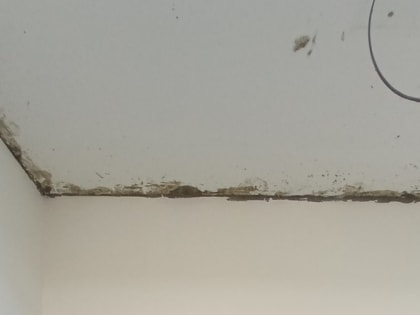 Продолжается капитальный ремонт спортивного зала Майской гимназии