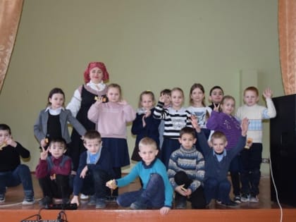 Культработники села Сергиевка провели игровую программу «Богатырские потешки»