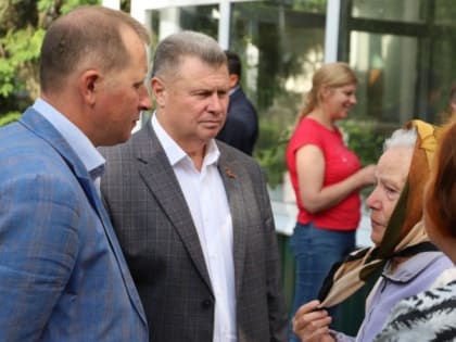 Владимир Перцев встретился с жителями Шебекинского городского округа в ПВР