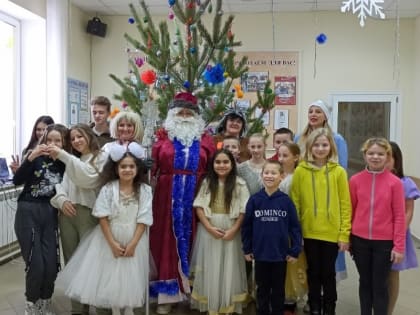 Детский утренник «Навстречу чудесам» прошёл в Доме культуры села Сапрыкино губкинской территории