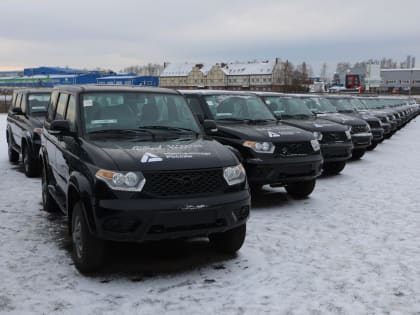 ​«Народный фронт» передал 1,5 тысячи автомобилей для бойцов в зоне СВО