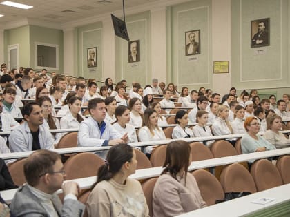 Главврачи белгородских больниц встретились с будущими выпускниками НИУ «БелГУ»