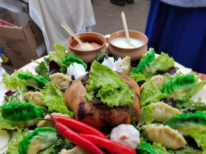 Областной фестиваль вареников продолжается