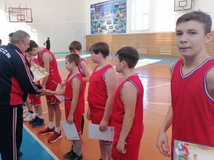 Валуйские баскетболисты заняли второе место в выездном турнире в Алексеевке Белгородской области