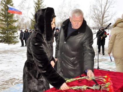 В Ровеньском районе открыли мемориальную доску в память о погибшем герое