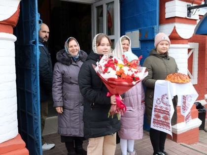 Епископ Савва совершил Божественную Литургию в храме святого благоверного князя Александра Невского города Алексеевка