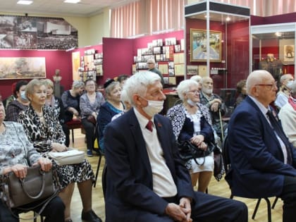 Валерий Шевляков поздравил белгородцев с Международным днём пожилых людей