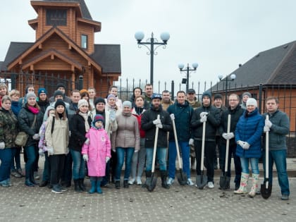 Субботник департамента экономического развития в селе Петропавловка