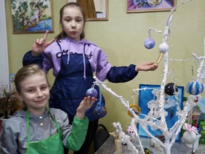 Мастер-класс «Рождественское чудо» прошёл в ЦКР посёлка Троицкий губкинской территории