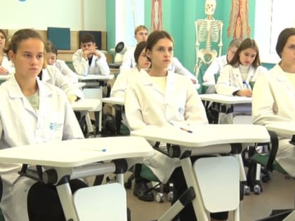 Белгородские старшеклассники делают первые шаги в медицину