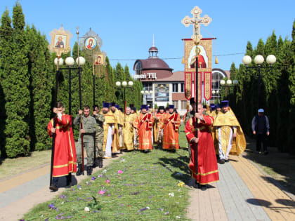 Епископ Савва вместе с духовенством Валуйской епархии принял участие в торжествах посвященных празднованию Собора новомучеников и исповедников Белгородских в городе Строитель