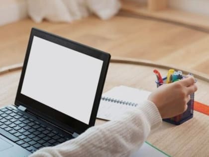 Вячеслав Гладков объявил о продлении дистанта до конца учебного года