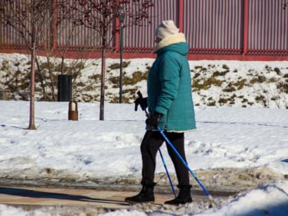 Более 900 пожилых белгородцев воспользовались услугой доставки в медучреждения