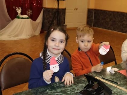 Мастер-класс «Здравствуй, дедушка Мороз» прошёл в ЦКР посёлка Троицкий губкинской территории