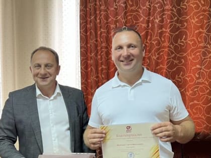 Юрий Осетров поздравил вновь избранных депутатов
