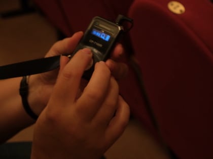 В Белгородском театре кукол впервые прошёл спектакль с тифлокомментарием