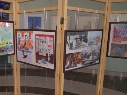 В Белгороде открыли передвижную выставку рисунков «Моё будущее»