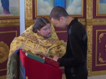 В ИК-4 УФСИН России по Белгородской области священнослужитель провел Божественную литургию
