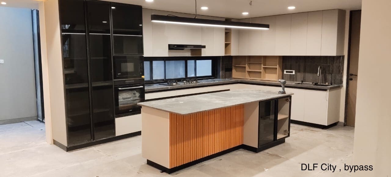 Kitchen 4 - Showcase Photo