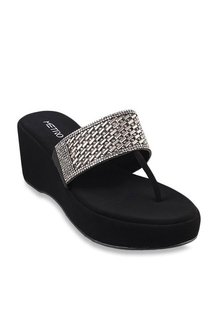 Princess By Metro Black T-Strap Sandals Price in India