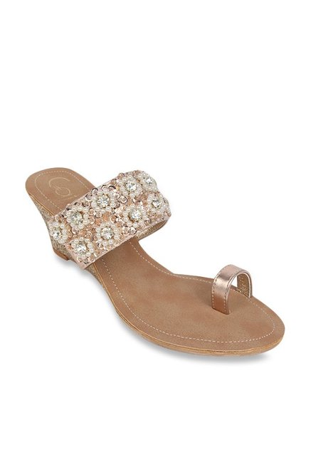 Catwalk Rose Gold Toe Ring Wedges Price in India