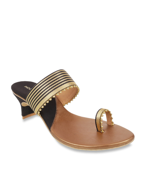 Mochi Black Toe Ring Sandals Price in India